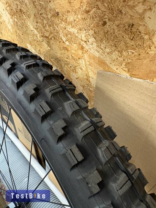 Új és használt Specialized/Maxxis trail/enduro gumik 29"