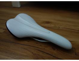 Specialized nyereg (fehér)