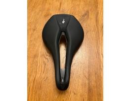 Specialized Power comp nyereg 143mm/247gramm