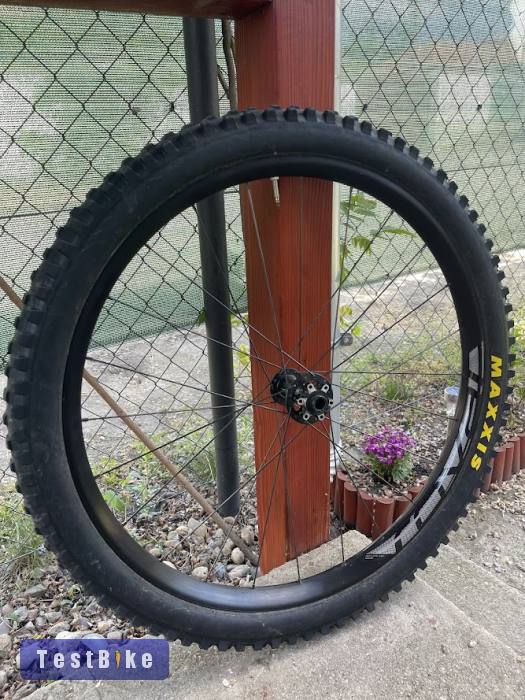 Specialized Roval Traverse 27.5 kerék (első, 38mm, 15x110)