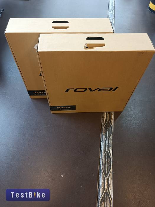 Specialized Roval Traverse HD 240 6B Kerék szett 29"