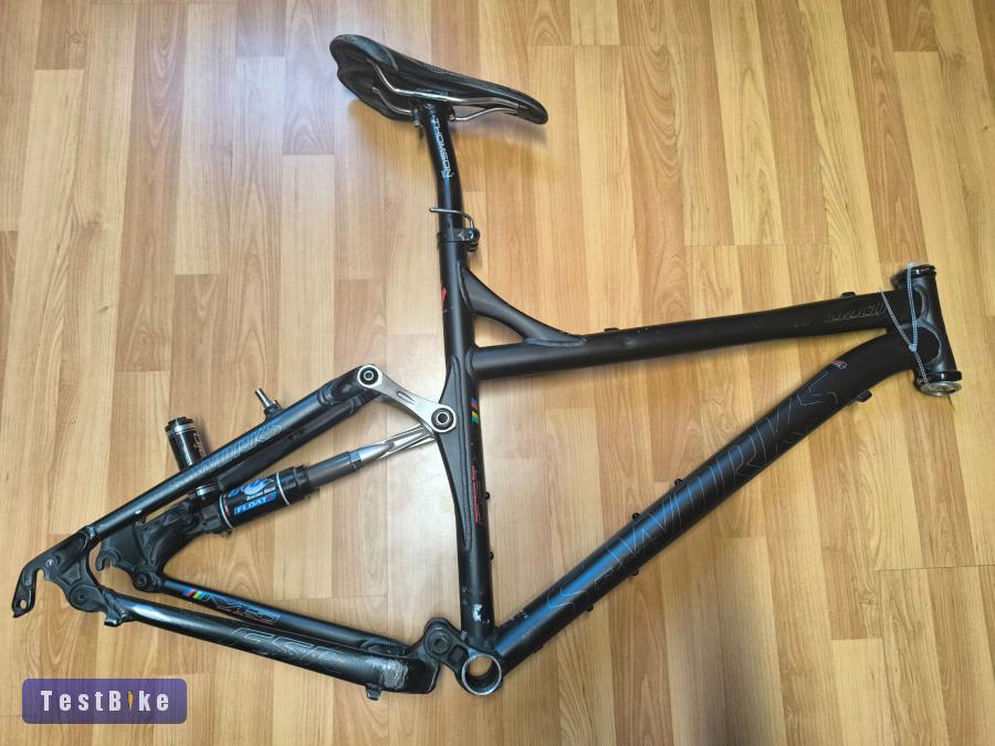 Specialized S-Works 26"-os össztelós váz Fox rúgóstaggal