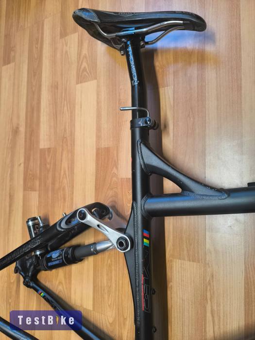 Specialized S-Works 26"-os össztelós váz Fox rúgóstaggal