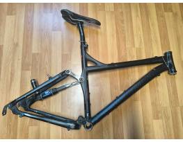Specialized S-Works 26"-os össztelós váz Fox rúgóstaggal