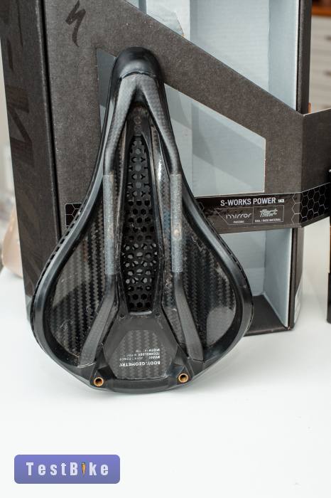 Specialized S-Works Power Mirror 143 mm nyereg — karbon sín