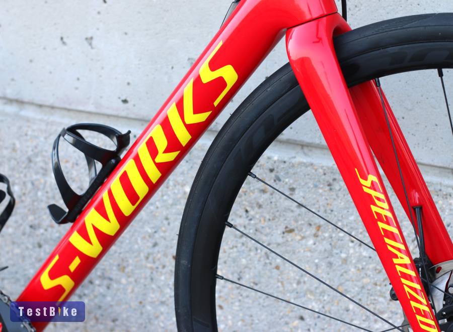 Specialized S-Works Tarmac Disc Dura-Ace R9120 váltás,fék