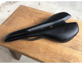 Specialized S-Works Toupe Carbon 143mm 154g nyereg