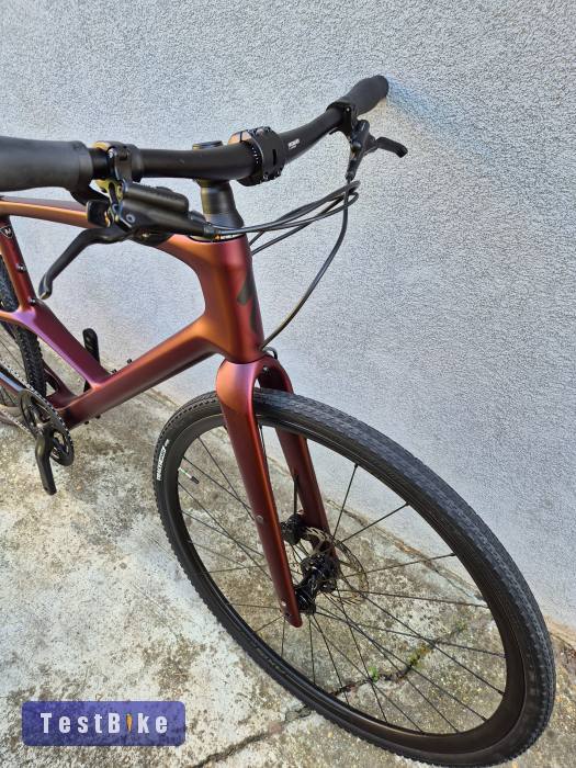 Specialized Sirrus X 5.0 Carbon. Future Shock. 2024.