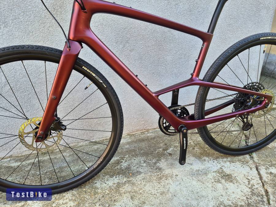 Specialized Sirrus X 5.0 Carbon. Future Shock. 2024.