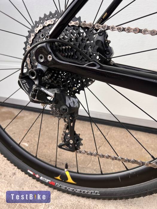 Specialized Sirrus X Carbon Fitnesz / Gravel kerékpár 