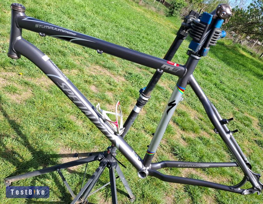 Specialized Stumpjumper 21" váz