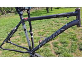 Specialized Stumpjumper 21" váz