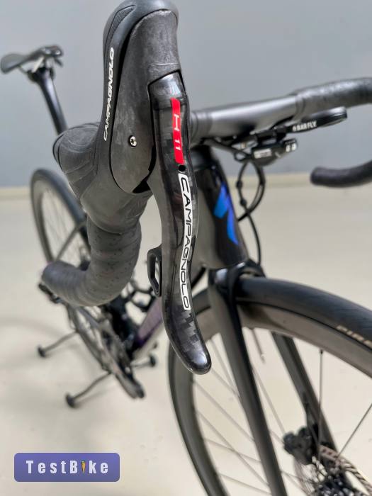 Specialized Tarmac SL6 Disc, elektromos váltás, karbon kerék