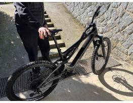 Specialized Turbo Levo Expert S5 XL 700km