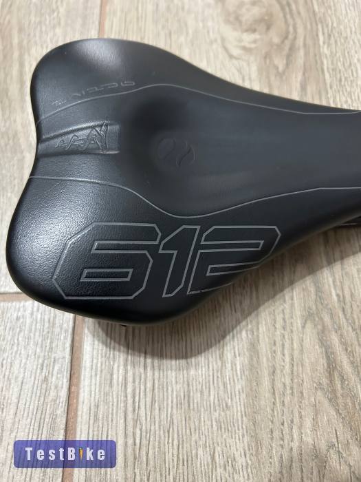 SQlab 612 Ergowave Carbon Nyereg 14 cm-es