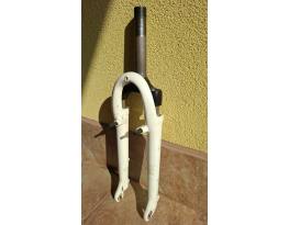 SR Suntour M3010 első teleszkóp