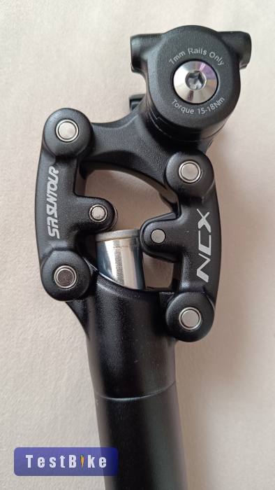 SR SUNTOUR NCX rugós nyeregcső, Ø-31.6 mm, 400 mm