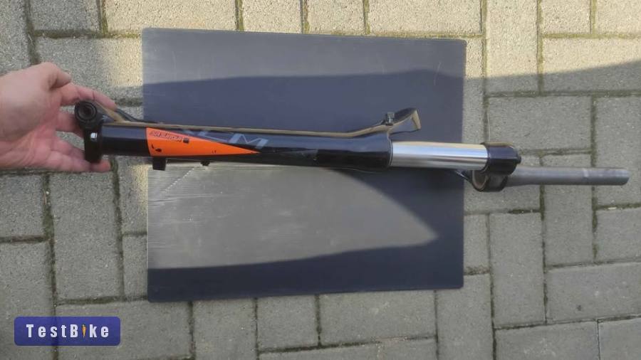 SR Suntour XCM 120 29" (vagy 27,5") 34mm Boost tapered rugós