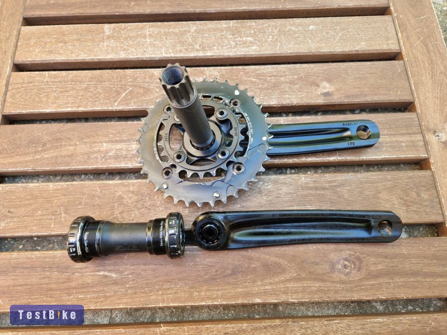 Sram 2x10 integrált tengelyes hajtómű és középcsapágy