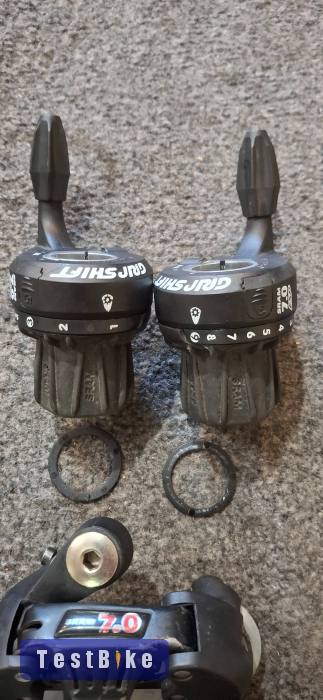 SRAM 7.0 váltó és fék