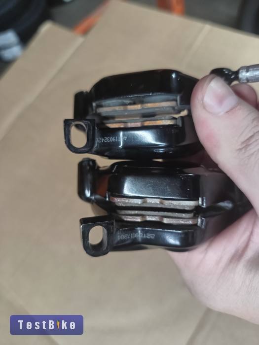 Sram Code RSC tárcsafék 4 dugattyús