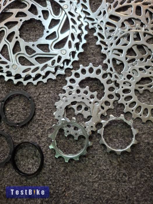 Sram Rival PG-1130 lánckeréksor