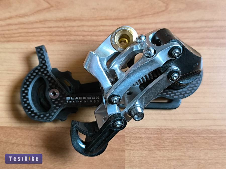 Sram X0 karbonkanalas hátsó váltó 9-es szép állapotban 