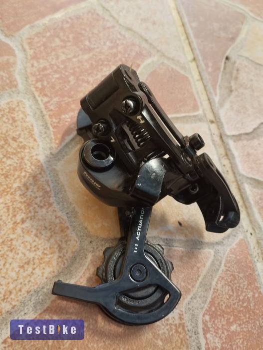 Sram X4 hátsó váltó