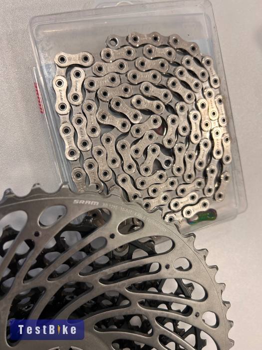 Sram XG-1295 X01 fogaskoszorú és lánc