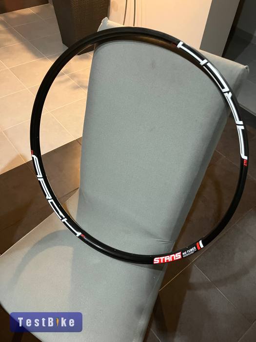 Stans arch 27,5 felni új!
