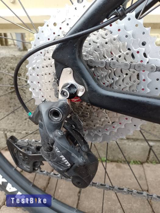 Storck Rebel Nine R29, karbon