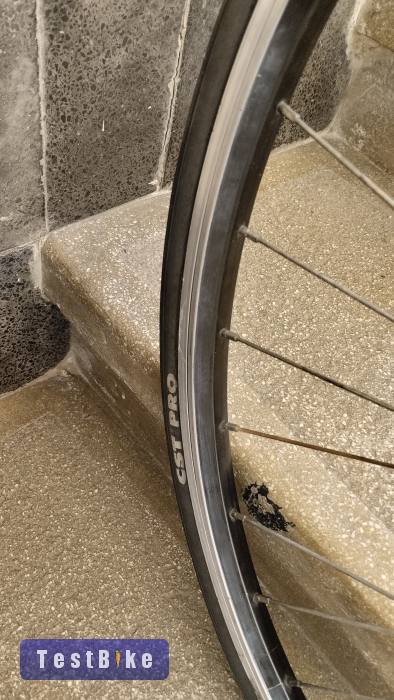 Sturmey Archer Trinity single speed alu hátsó kerék 28" CST 