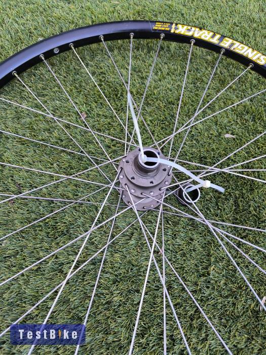 Sun Ringlé Demon / Single Track qr20 26" első kerék