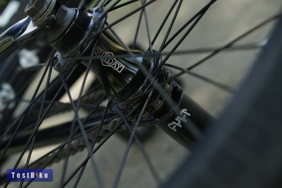 Sunday 2018 EX Erik Elstran Signature BMX