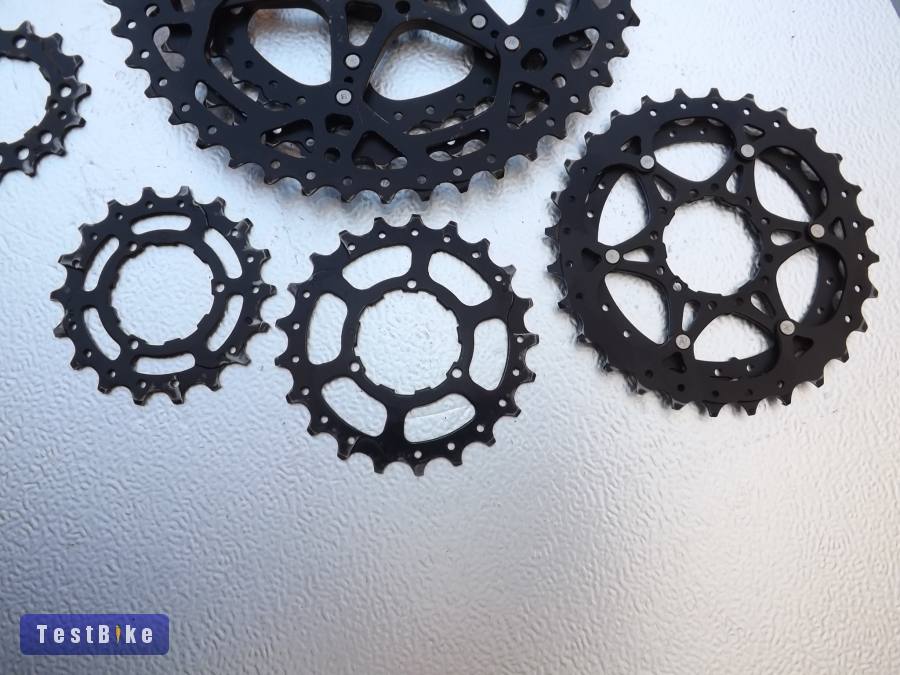 Sunrace CSMS8 AZ 11 sebességes fogaskeréksor.