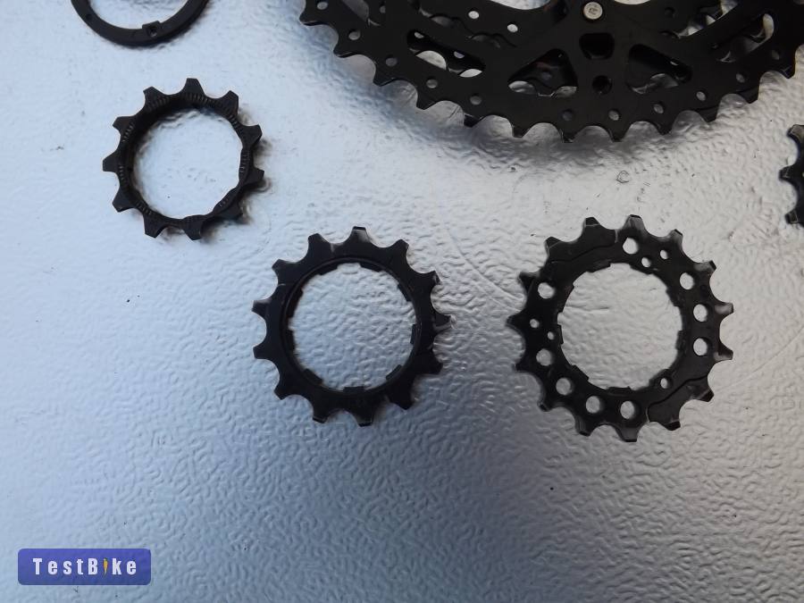 Sunrace CSMS8 AZ 11 sebességes fogaskeréksor.