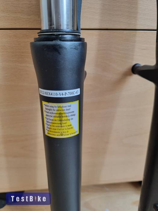 Suntour NEX 4110 V4 első teleszkóp
