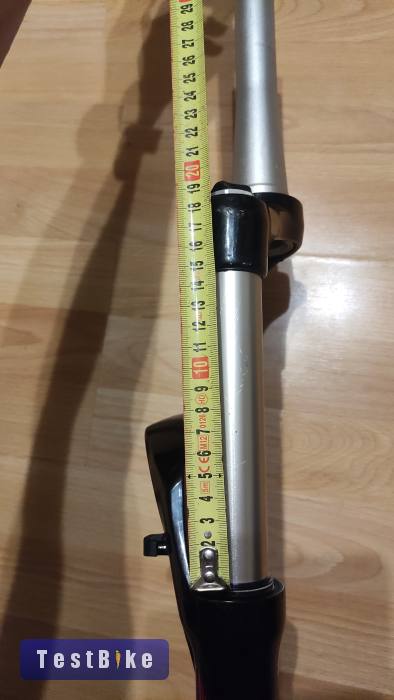 Suntour Raidon 27,5+ 
