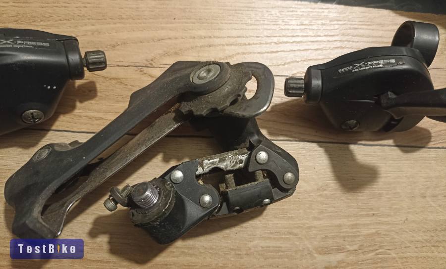 Suntour Xpress 3x7s plusz Suntour hátsó váltó 
