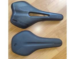 Syncros,Selle Italia nyergek új állapotban 