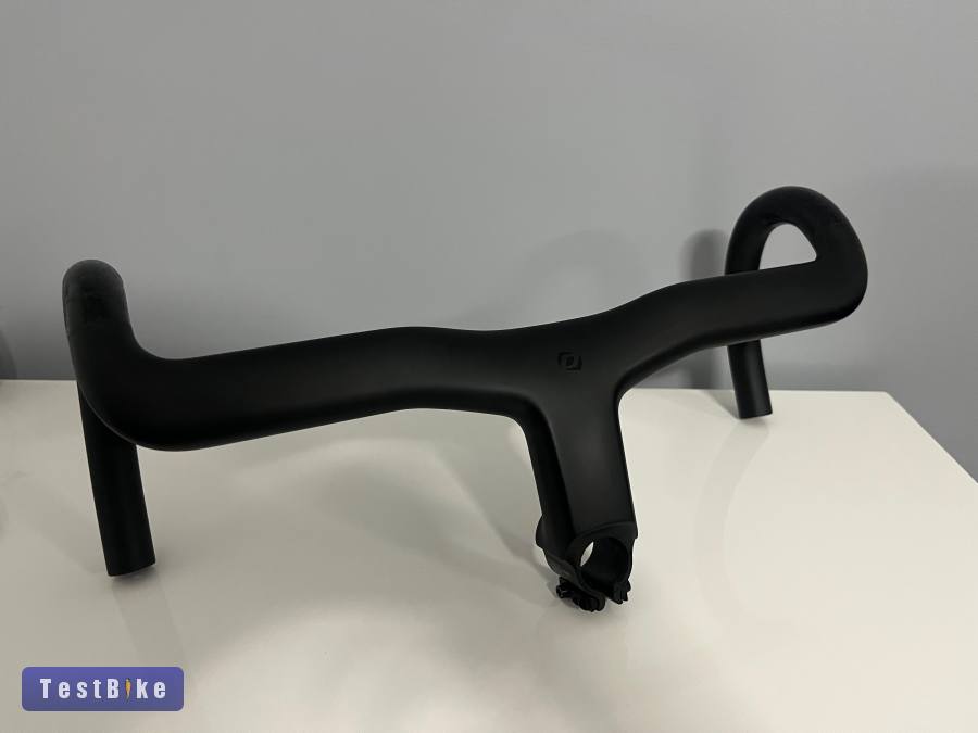 Syncross ic R100 sl super light integrált kormány