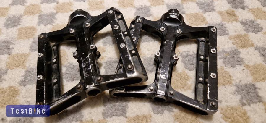 Syntace NumberNine Titán tengelyes taposópedál M-es /290g/