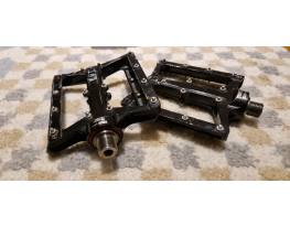 Syntace NumberNine Titán tengelyes taposópedál M-es /290g/