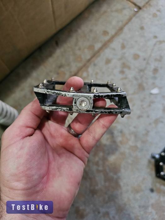 Szegecselt, platform alu pedál eladó