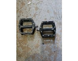 Szegecselt,platform alu pedál eladó