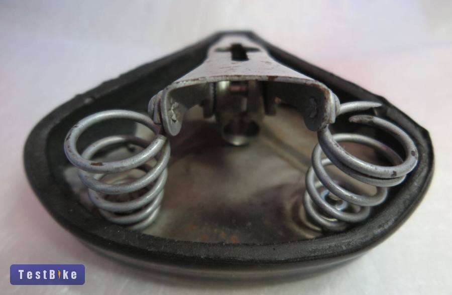 Széles kerékpárnyereg - hibás