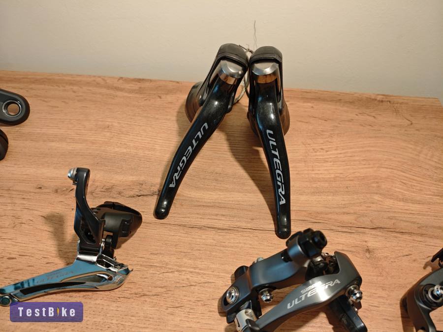 Szép állapotú Ultegra 6800 szett 2×11