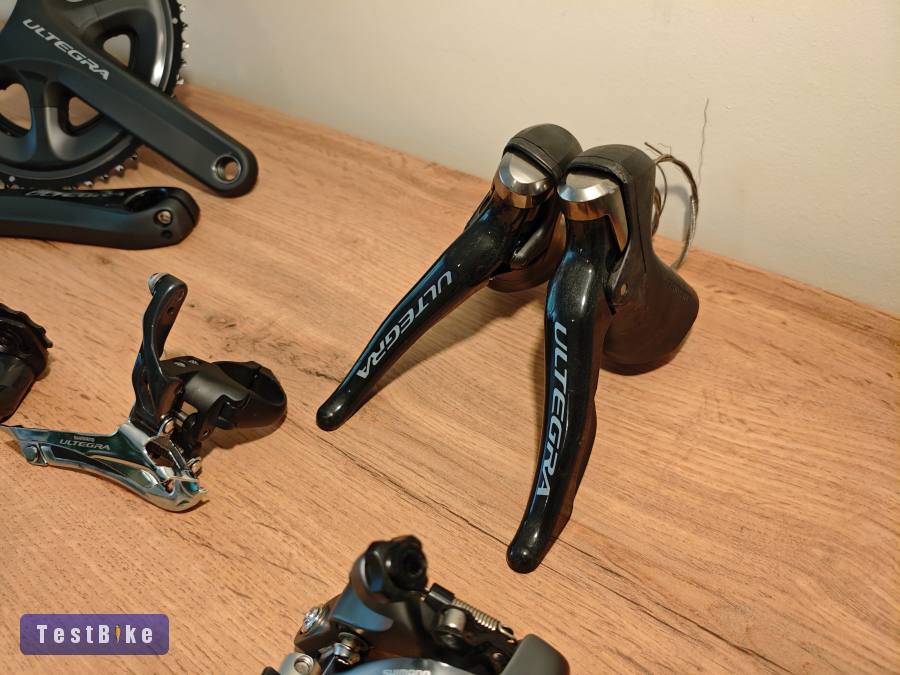 Szép állapotú Ultegra 6800 szett 2×11