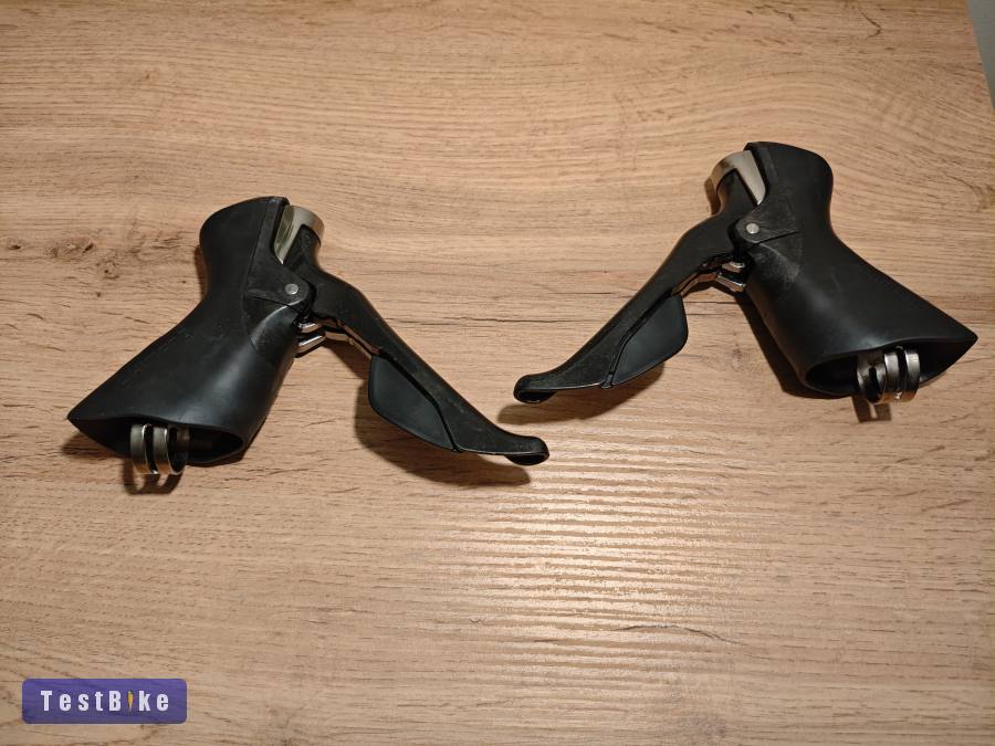 Szép állapotú Ultegra ST-6800 fékváltó karok 2×11