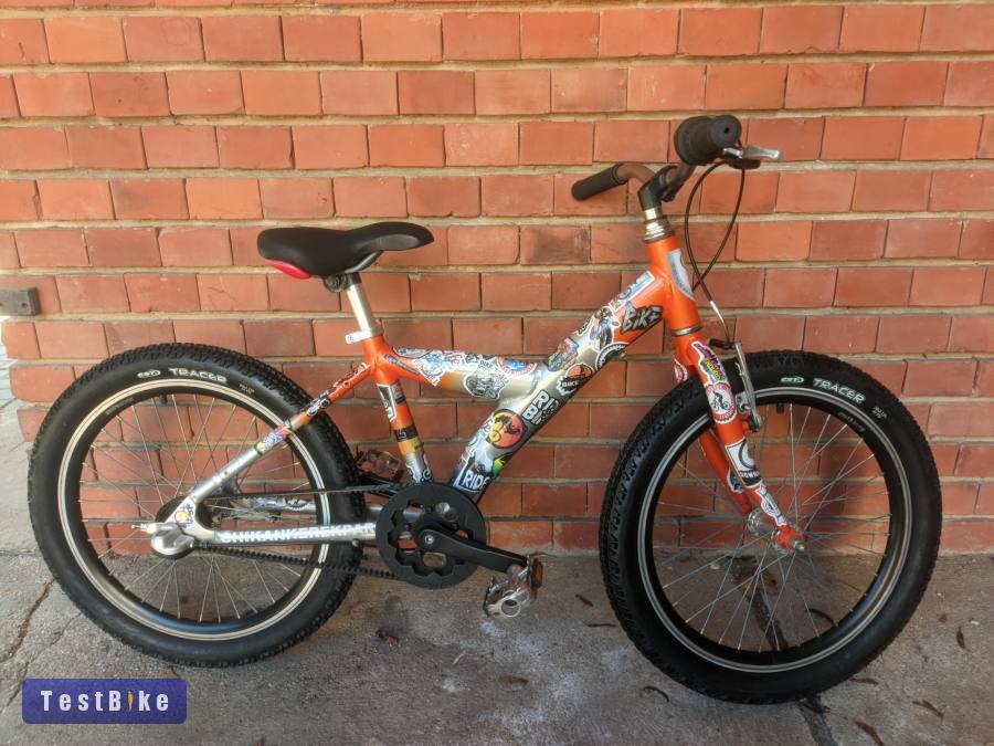 Szíjhajtásos és felújított 20 colos agyváltós kontrás bicaj